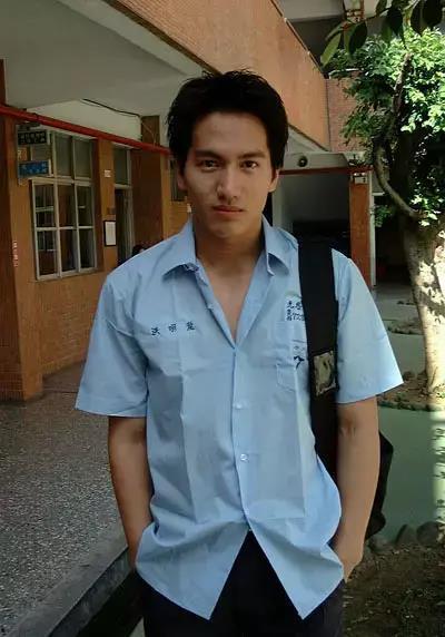 圈内爆料言承旭,揭秘不为人知的幕后故事  第2张